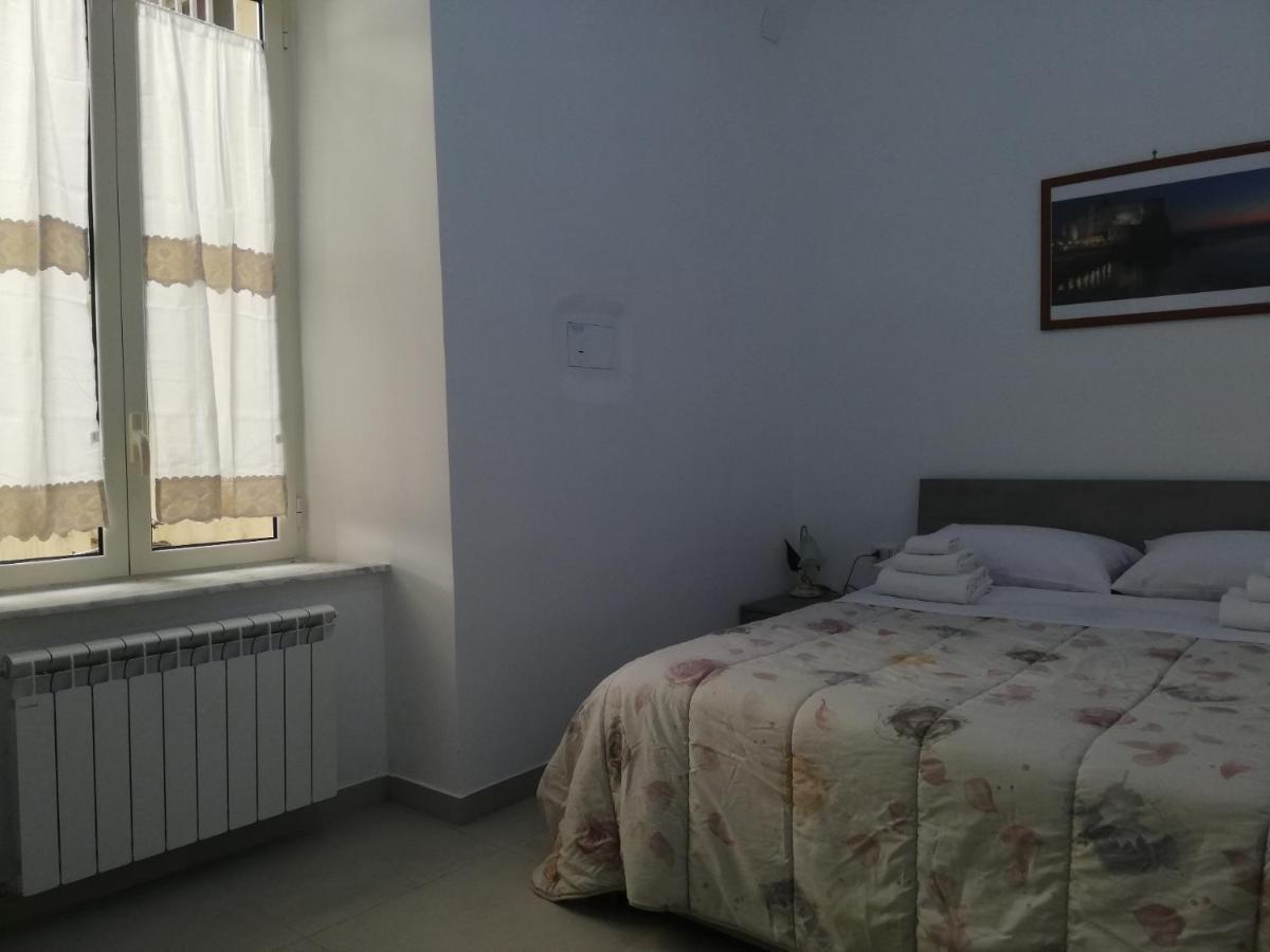 A Napoli Apartment Luaran gambar